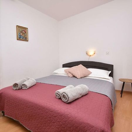 Apartment Nensi 普利莫顿 外观 照片